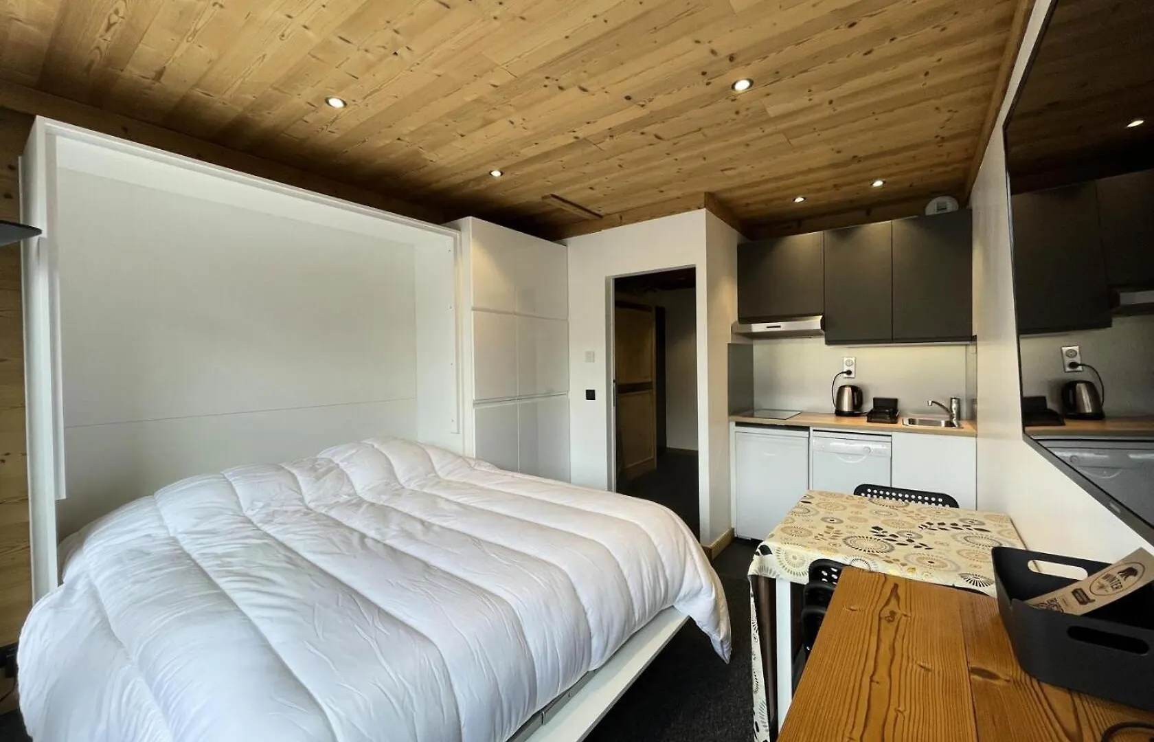 Residence Dome De Polset - Val Thorens Location: Studio Renove Et Ensoleille Avec Vue Sur Les Montagnes Mae-9125 Apartman